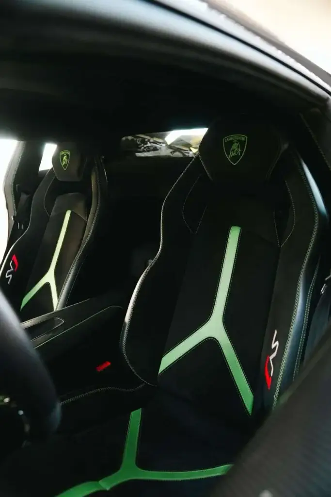 Lamborghini Aventador SVJ