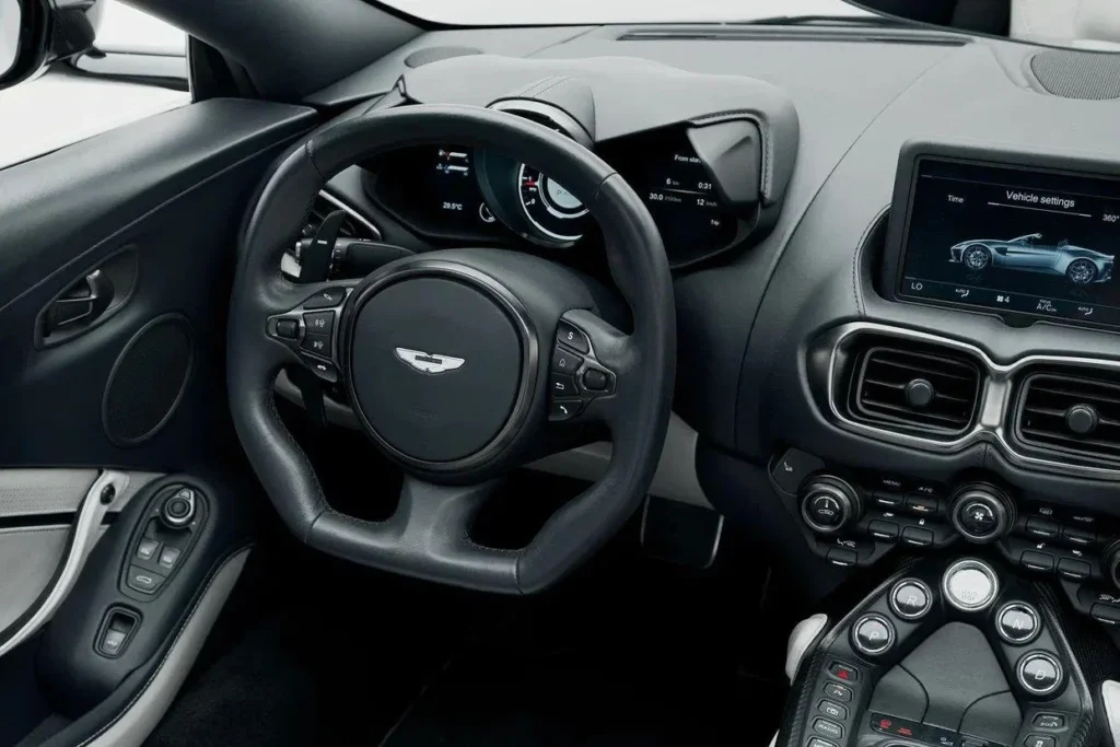 Aston Martin Vantage