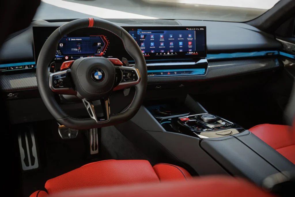 BMW M5 G90