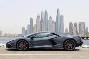 Lamborghini Revuelto