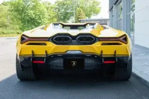 Lamborghini Revuelto