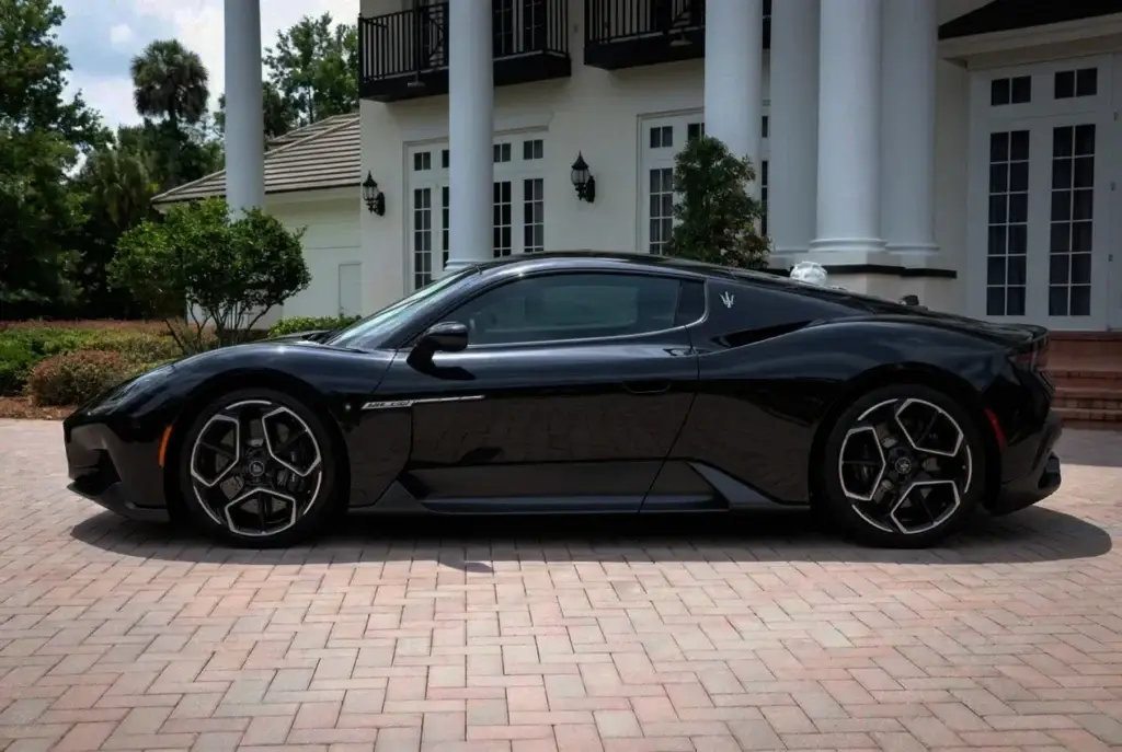 Maserati MC120